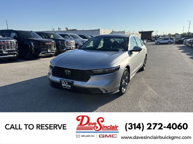 Used 2023 Honda Accord EX image 1