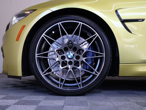 Used 2018 BMW M3 RWD image 9