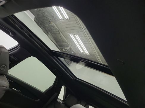 New 2025 Cadillac XT5 Premium Luxury w/ LPO, Floor Liner Package image 19