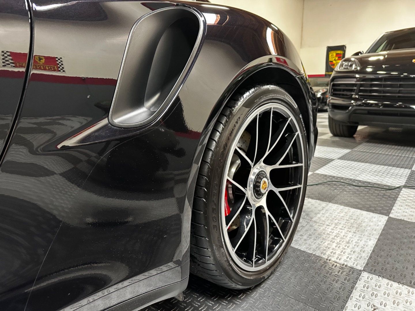 Used 2017 Porsche 911 Turbo Coupe AWD/4WD image 23