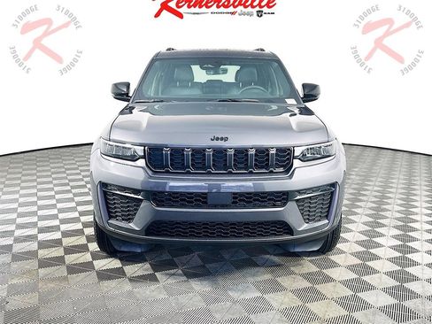 New 2026 Jeep Grand Cherokee Altitude image 2