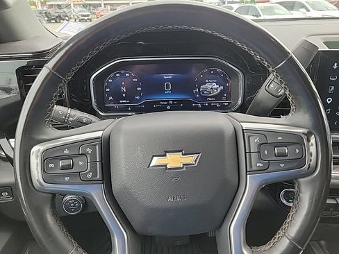 Used 2025 Chevrolet Silverado 2500 LTZ w/ LTZ Convenience Package AWD/4WD image 14