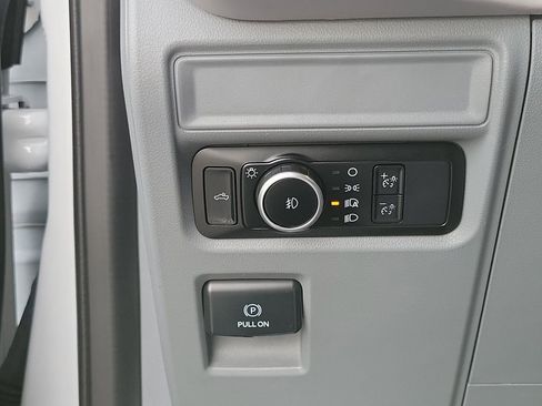 Used 2023 Ford F150 XLT image 12