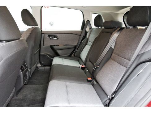 Used 2023 Nissan Rogue SV FWD image 11