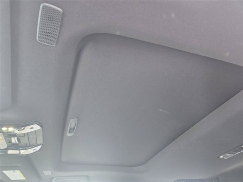 Used 2025 Lexus GX 550 w/ Accessory Package (2T) AWD/4WD image 23