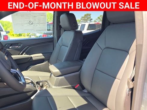 New 2025 Chevrolet Colorado LT w/ LT Convenience Package image 17