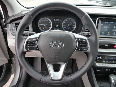 Used 2019 Hyundai Sonata Limited image 26