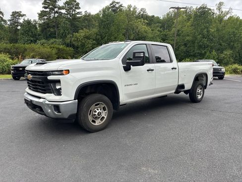 Used 2025 Chevrolet Silverado 2500 W/T w/ WT/CX Safety Package AWD/4WD image 1