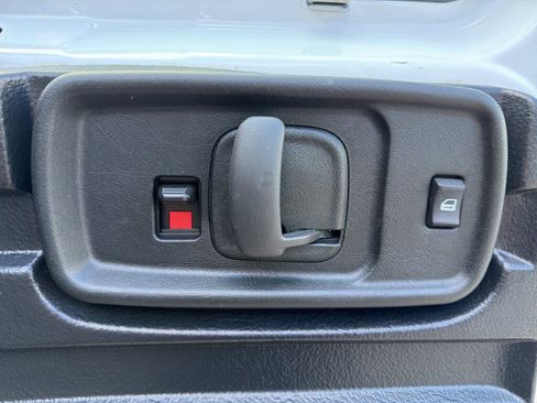 Used 2025 GMC Savana 2500 w/ Driver Convenience Package RWD image 28