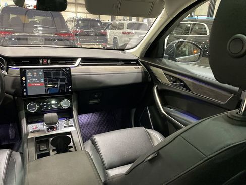 Used 2021 Jaguar F-PACE S image 4