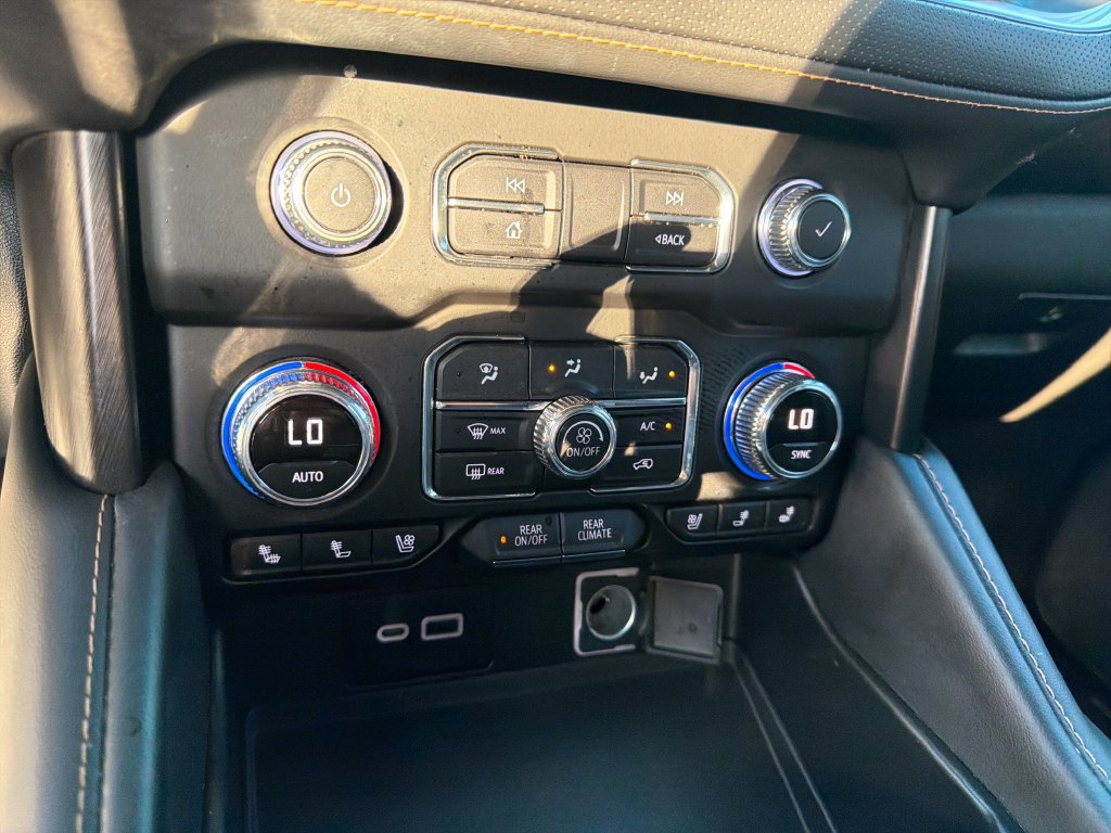 Used 2022 GMC Yukon AT4 w/ Max Trailering Package AWD/4WD image 35
