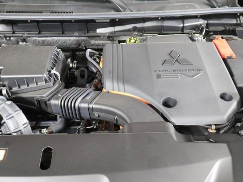 New 2025 Mitsubishi Outlander SEL image 19