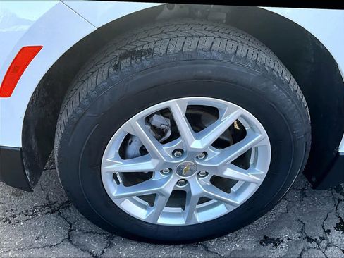 Used 2023 Chevrolet Equinox LT image 7