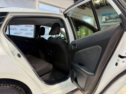 Used 2019 Toyota Prius L Eco FWD image 34