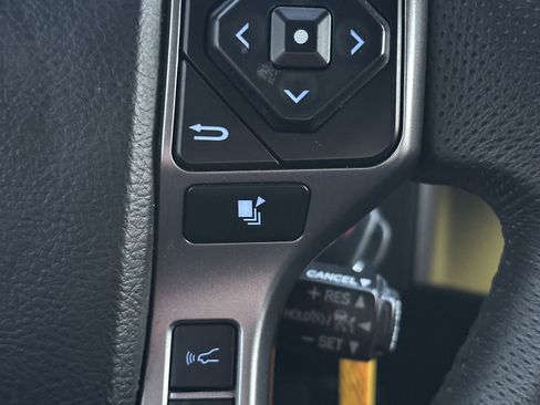 Used 2022 Toyota Tacoma SR5 w/ Trail Edition image 40