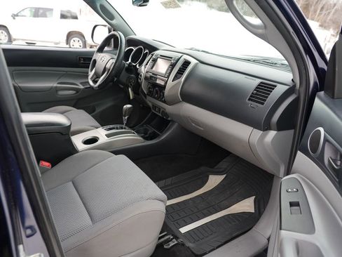 Used 2013 Toyota Tacoma 4x4 Double Cab w/ TRD Sport Pkg image 27