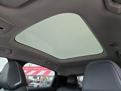 New 2026 Nissan Leaf Platinum+ w/ Cargo Package (Platinum+) image 7