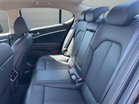 Used 2026 Genesis G70 2.5T RWD image 11