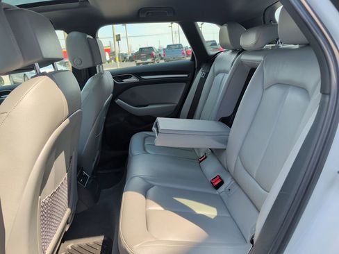 Used 2017 Audi A3 e-tron Premium image 19