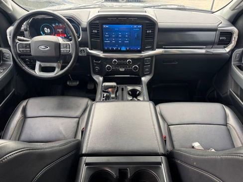 Used 2022 Ford F150 Lariat image 14