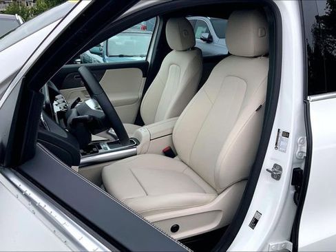 Used 2026 Mercedes-Benz GLA 250 4MATIC image 6