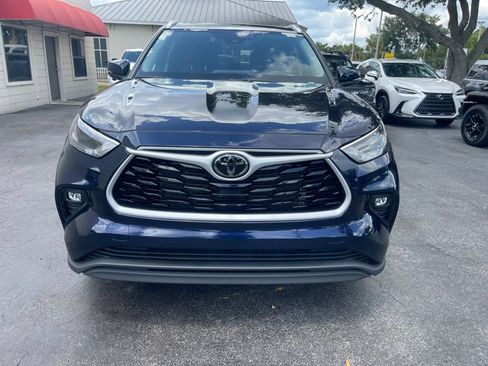 Used 2026 Toyota Highlander XLE AWD/4WD image 8