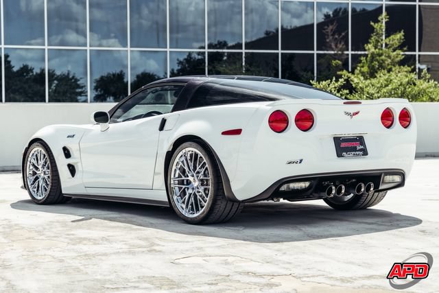 Used 2011 Chevrolet Corvette ZR1 w/ Preferred Equipment Group RWD image 9