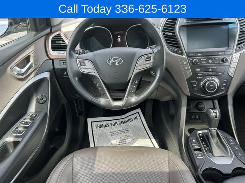 Used 2017 Hyundai Santa Fe Limited FWD image 13