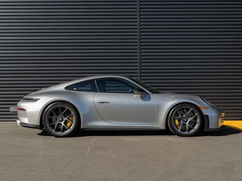 Used 2026 Porsche 911 GT3 RWD image 8
