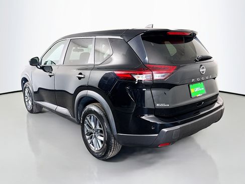 Used 2024 Nissan Rogue S image 7