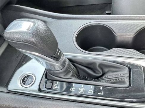 Used 2025 Nissan Altima 2.5 SV FWD image 22