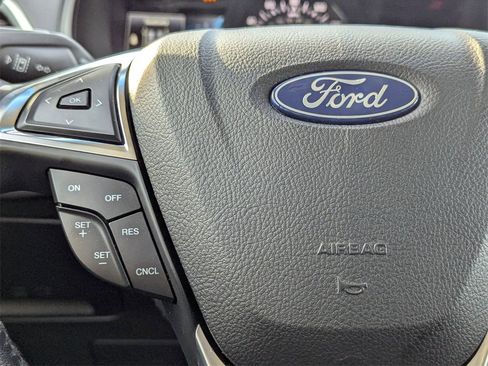 Used 2023 Ford Edge Titanium image 14