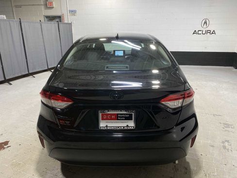 Used 2023 Toyota Corolla LE FWD image 5