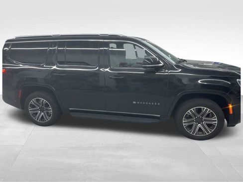 Used 2024 Jeep Wagoneer Series II image 24
