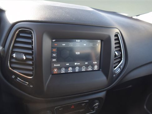 Used 2021 Jeep Compass Latitude image 13