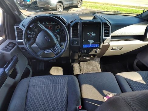 Used 2015 Ford F150 XLT w/ Equipment Group 302A Luxury image 16