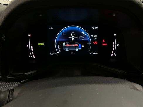 Used 2025 Toyota Camry SE FWD image 20