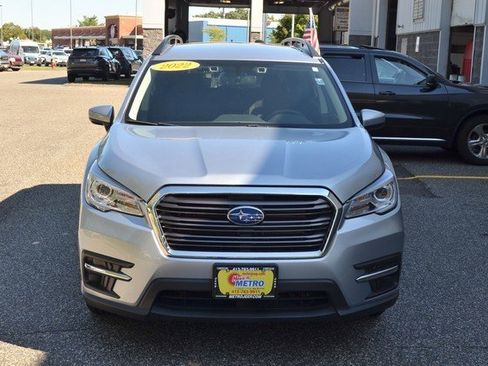 Used 2022 Subaru Ascent Premium w/ Convenience Package image 3