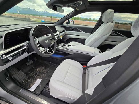 New 2024 Cadillac Lyriq Sport image 24