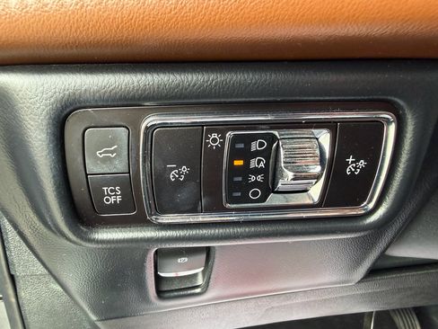Used 2023 Lincoln Nautilus Reserve FWD image 14