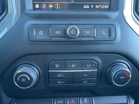 Used 2019 Chevrolet Silverado 1500 Custom w/ Custom Value Package image 26