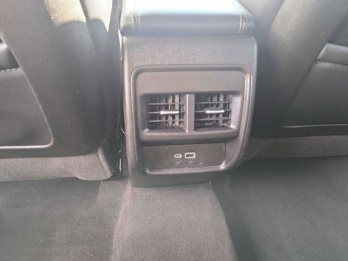 Used 2023 Cadillac XT4 Premium Luxury image 30