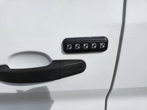 Used 2019 Ford Transit 150 XLT image 57