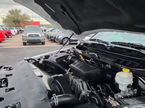 Used 2013 RAM 1500 Classic SLT w/ Premium Display Pkg image 30