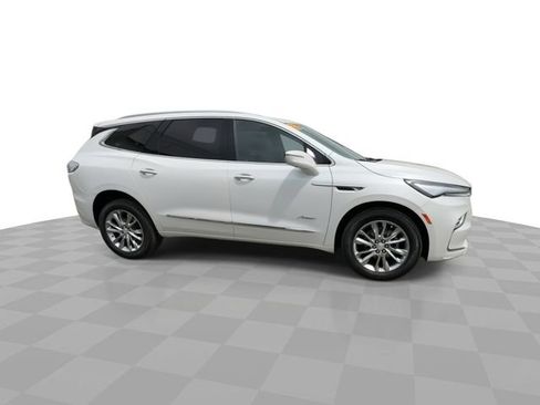 Certified 2022 Buick Enclave Avenir w/ Avenir Technology Package AWD/4WD image 9