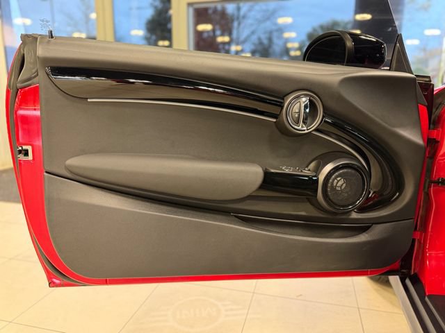 Used 2023 MINI Cooper S w/ Signature Upholstery Package FWD image 16