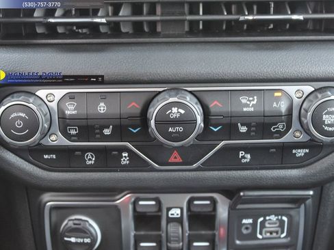 New 2025 Jeep Wrangler Sport S image 21