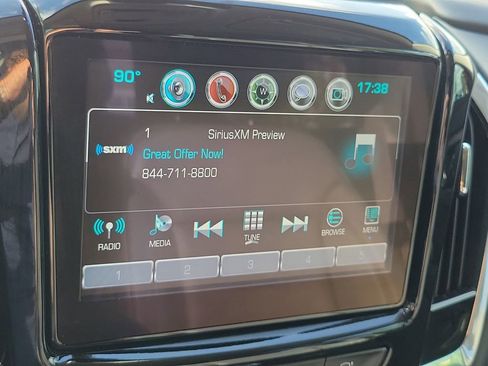 Used 2018 Chevrolet Traverse Premier w/ Driver Confidence II Package FWD image 26