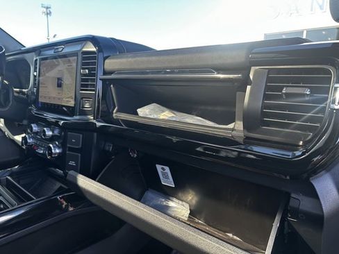 Used 2026 Ford F250 Lariat w/ Black Appearance Package AWD/4WD image 35