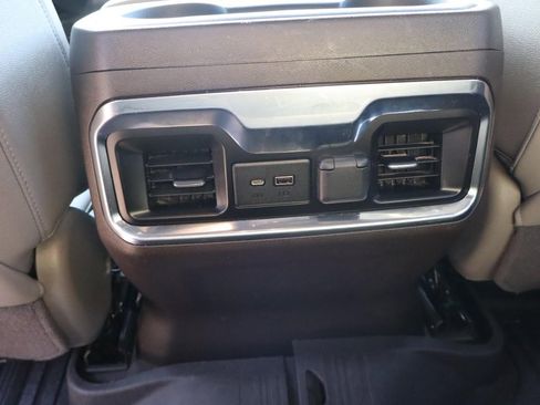 Used 2022 GMC Sierra 1500 SLT w/ SLT Premium Plus Package image 18